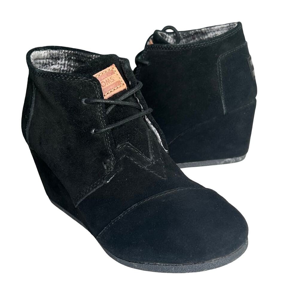 TOMS Girls Kids Desert Wedge Bootie Black Suede 6 Big Kid Youth NWOT